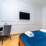 Trzy Gracje - Monte Cassino By Oneapartments Apartment
