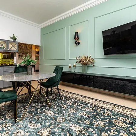 Trzy Gracje - Monte Cassino By Oneapartments *