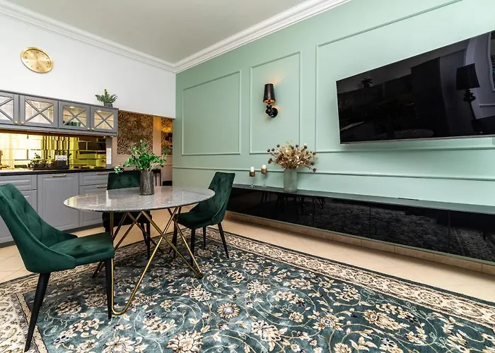 Trzy Gracje - Monte Cassino By Oneapartments *