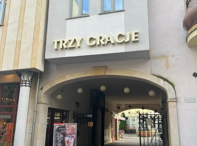 Appartement Trzy Gracje - Monte Cassino By Oneapartments *